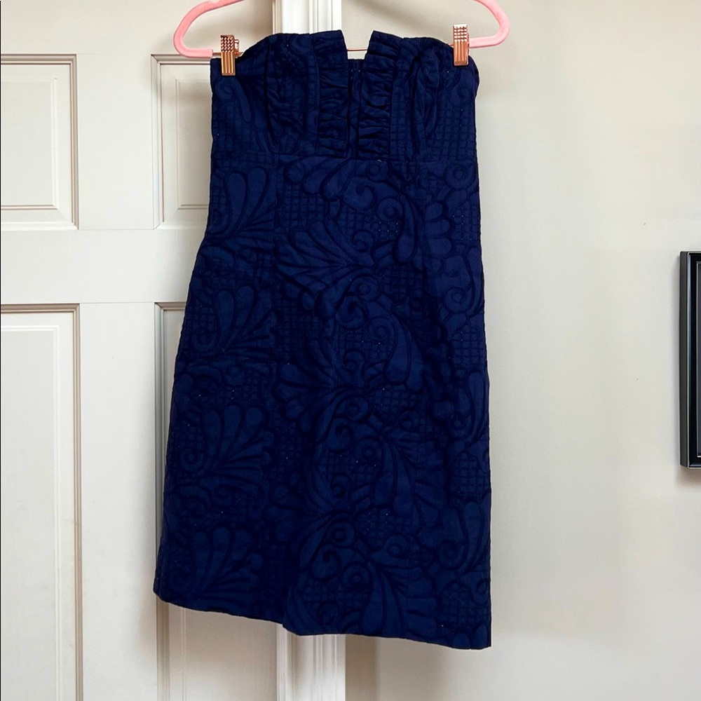 Lilly Pulitzer size 2 navy dress with floral pattern